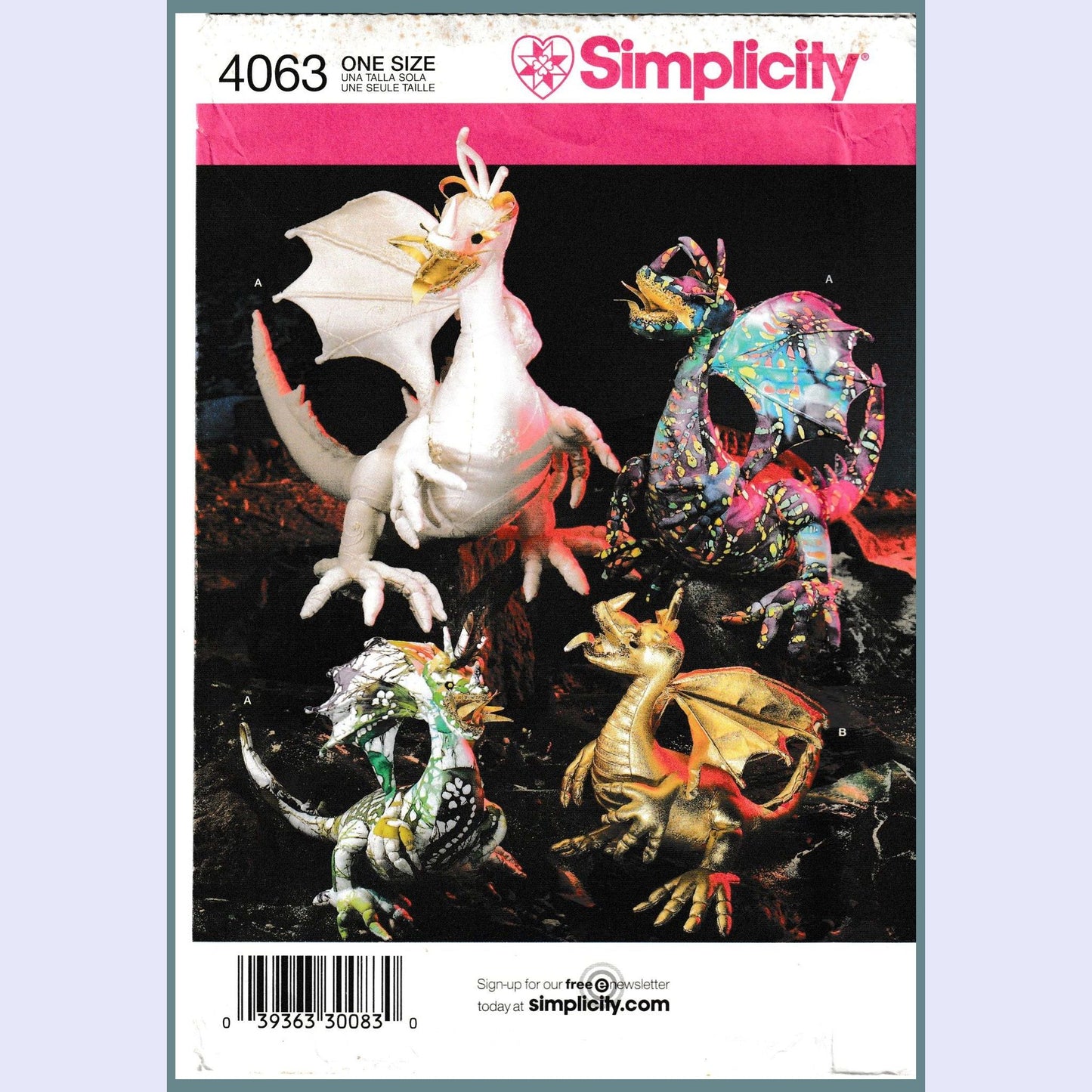 Modèle artisanal Simplicity 4063 Dragons en peluche 3 tailles 2 styles non coupés