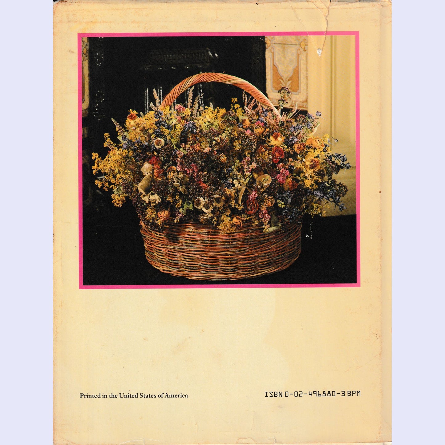 picture-basket-of-arranged-dried-flower